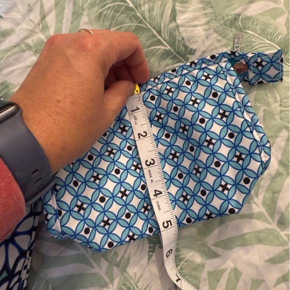 Modella - 2-piece blue, white & black print set of Make-up/Travel bags - Picture 9 of 9